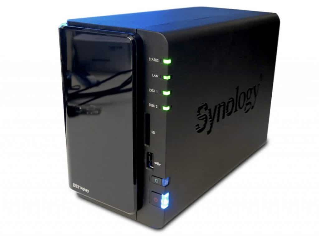 Synology ds214play Diskstation tre quarti
