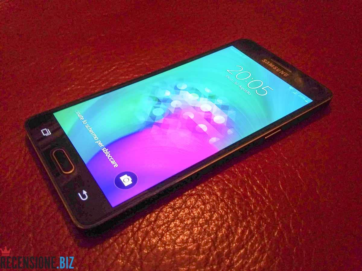 Samsung Galaxy A5 SM-A500F-schermo acceso e bloccato