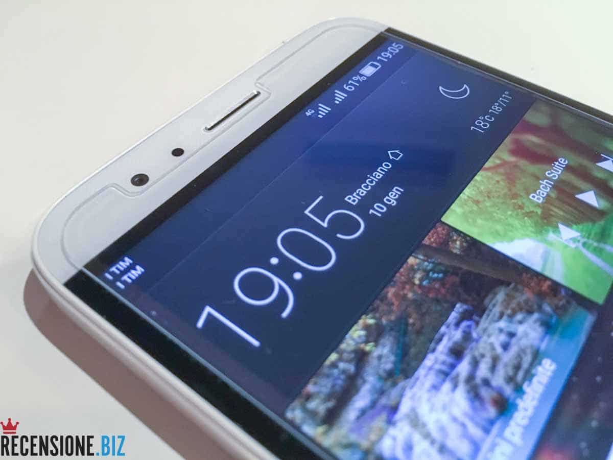 Huawei G8 - close up schermo acceso